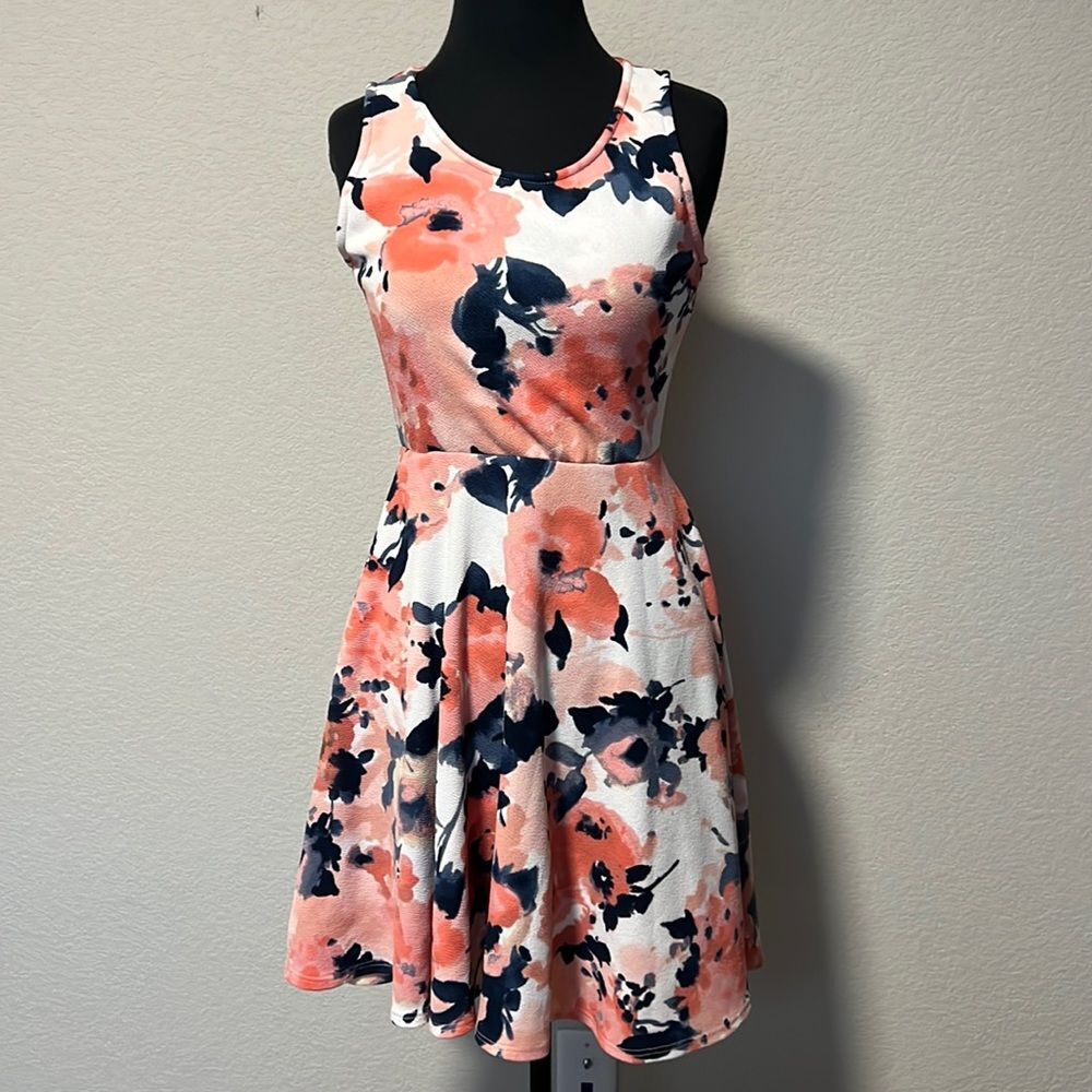 Agnes and Dora floral dress w pockets